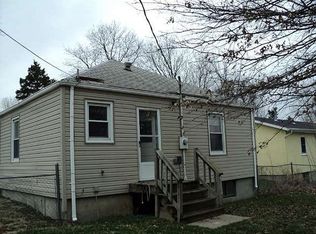 105 NE Forest Ave, Lees Summit, MO 64063