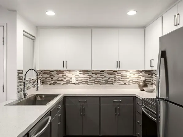 475 N Midway Dr Unit 117, Escondido, CA 92027