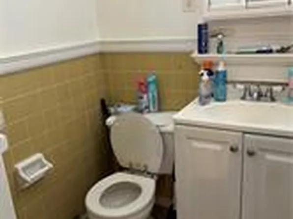 4641 Bedford Avenue image 5 of 6