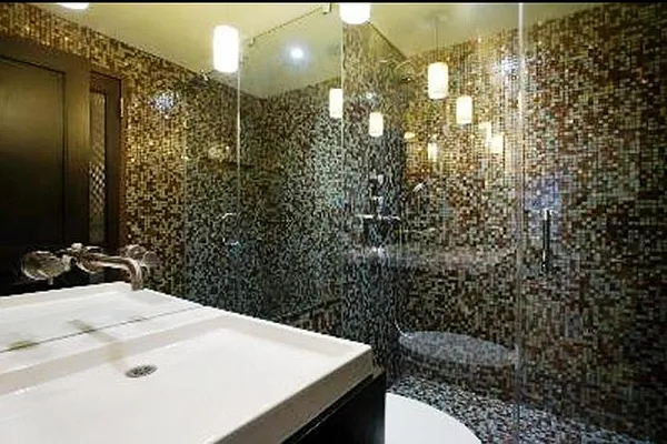 Rented by Corcoran | media 25