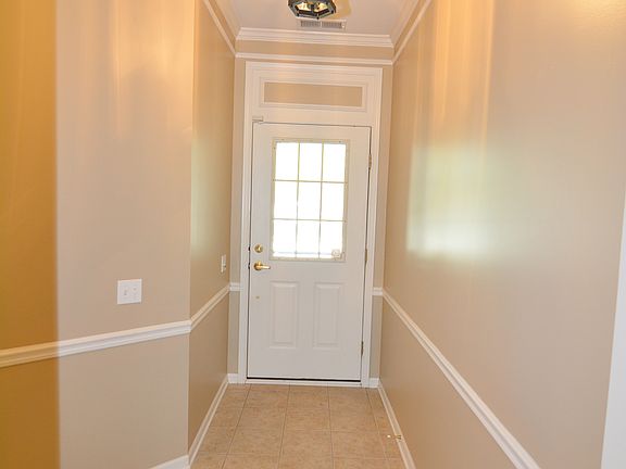 3rd image of 2507 Sandlewood Cir