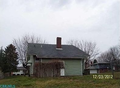 2nd image of 366 Mill St