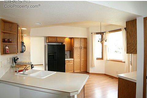 3rd image of 824 51st Ave