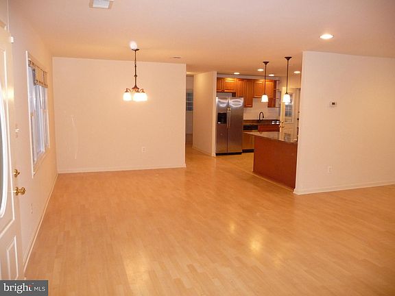 5th image of 3517 Forest Dr