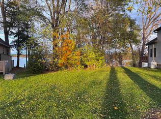 15 Champlain Shores Way, Crown Point, NY 12928