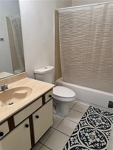 725 Heavens Dr #3 — Photo 18