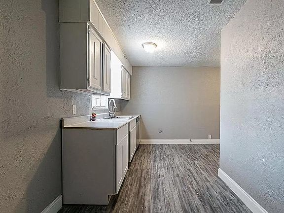 5th image of 3004 Marburg St