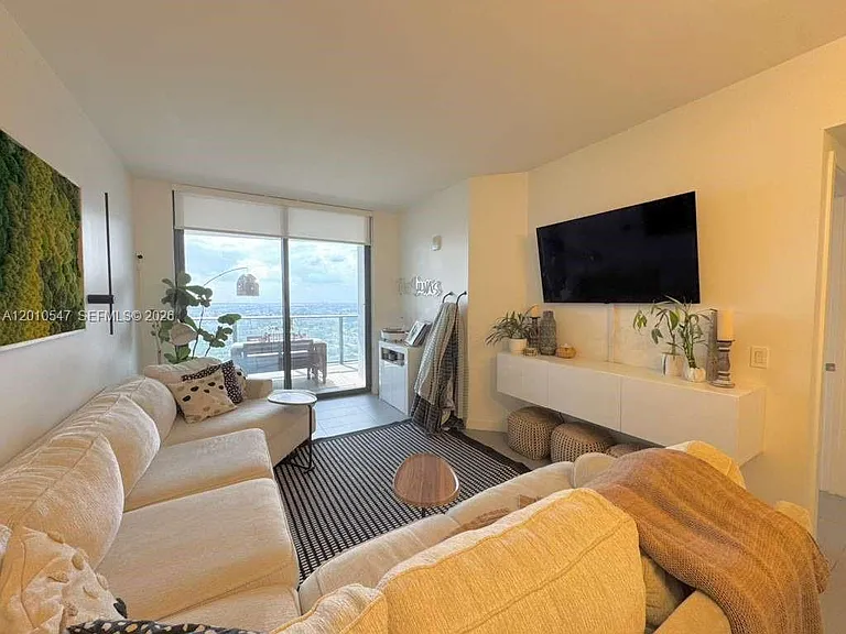 1600 NE 1st Ave #3312 — Photo 4