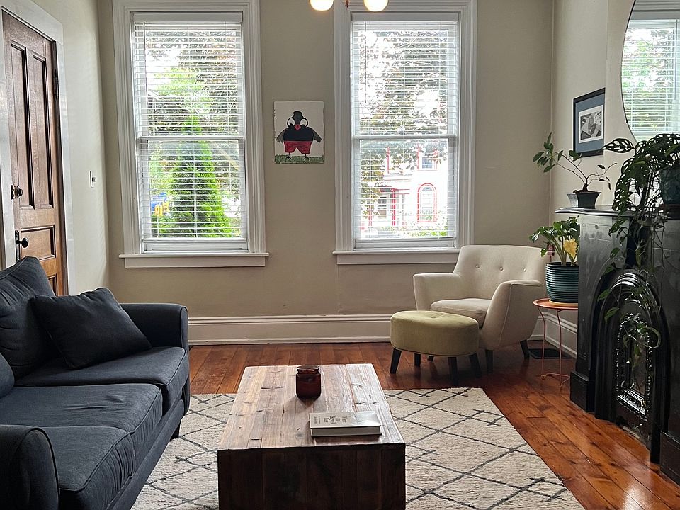 1st image of 496 Porter Ave #1