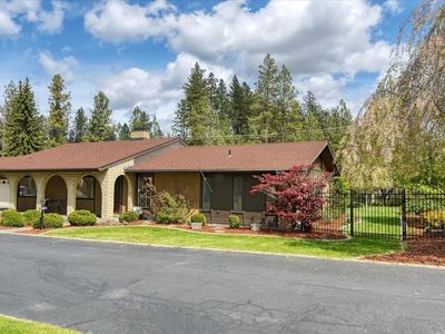 2002 W Regina Ave, Spokane, WA, 99218