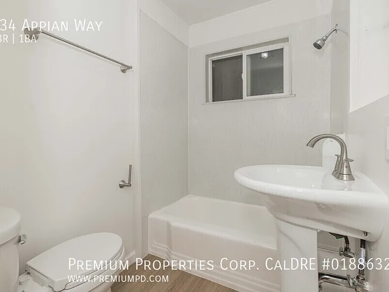 934 Appian Way — Photo 17