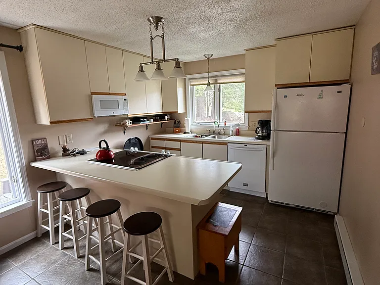 150 Meadows Dr — Photo 14