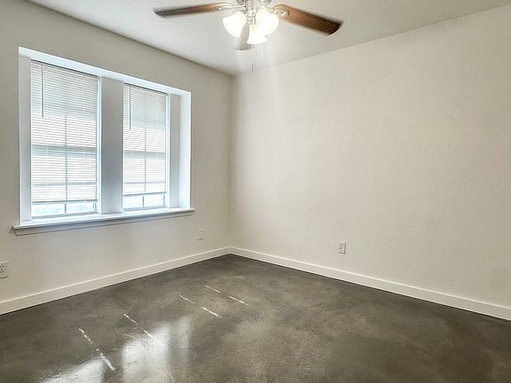 5th image of 2400 Brookridge Dr APT 1