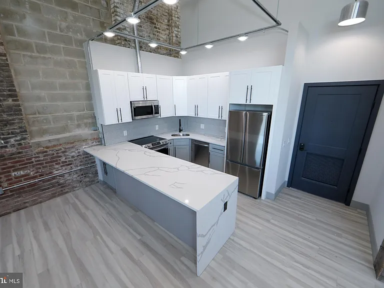 1810 E Venango St #506 — Photo 7