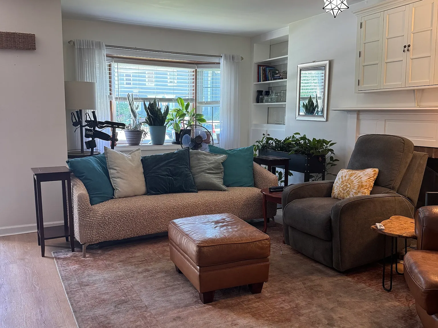 2 bed, 2.5 bath, 1440 sqft, $2,500 — Photo 3
