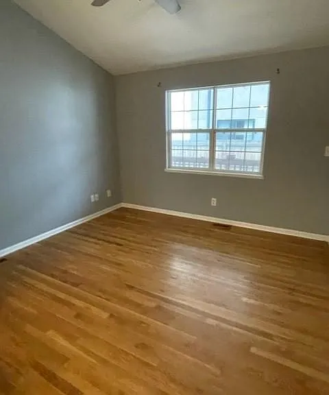 1335 N Perry St — Photo 4