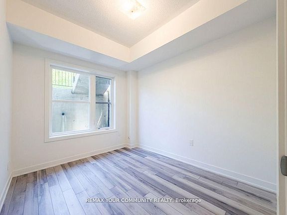 2nd image of 15100 Yonge St #106