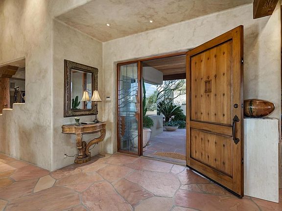 005_Entry ~ Foyer