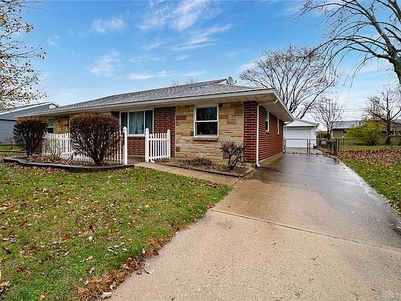 3rd image of 4614 Caddington St
