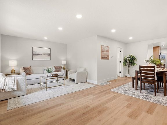 3rd image of 1326 N Wall St