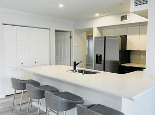 2400 Feather Sound Dr APT 517, Clearwater, FL 33762