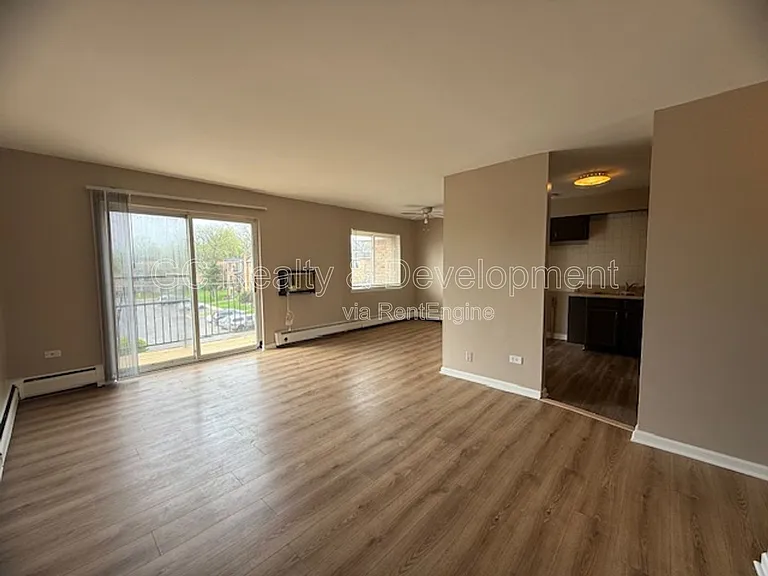 838 W College Blvd #302 — Photo 2