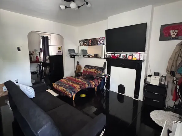 323 N Edgewood St, Philadelphia, PA 19139