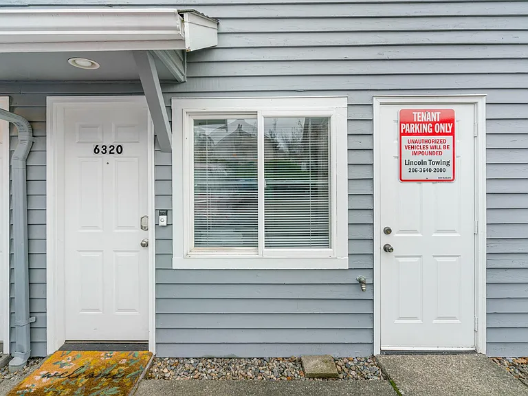 6320 9th Ave NE — Photo 7