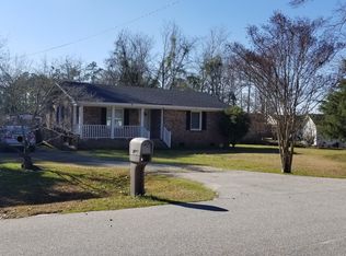 400 Lennon Ct, Dillon, SC 29536