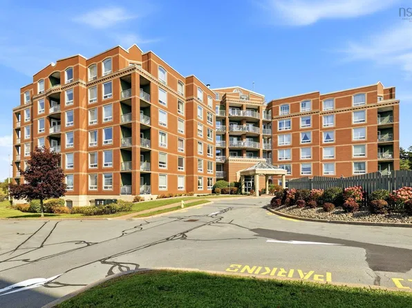 10 Regency Park Dr Unit 210, Halifax, NS B3S 1P2