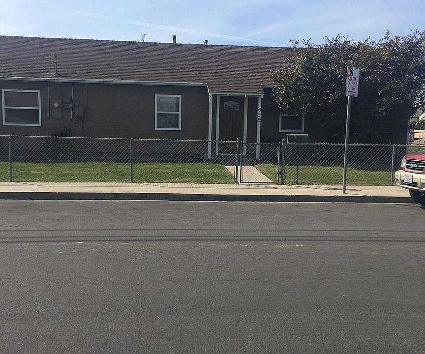 1st image of 629 N 3rd St