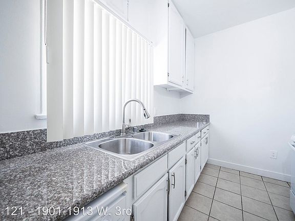 5th image of 1901 W 3rd St #208