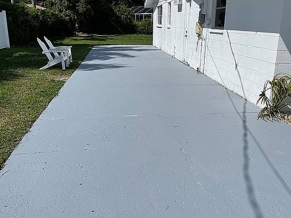 EXTRA LARGE DRIVEWAY