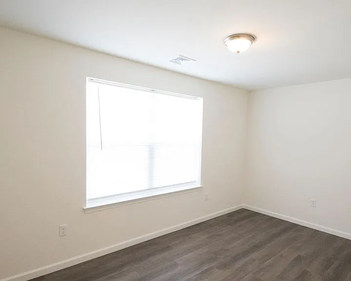Apartments On Main — Photo 139