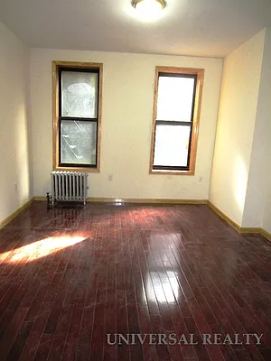 Rented by Universal Realty Group | media 8
