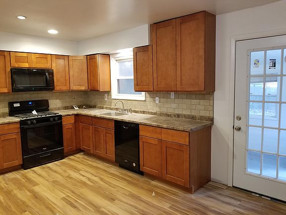 4th image of 53 Jackson Ave