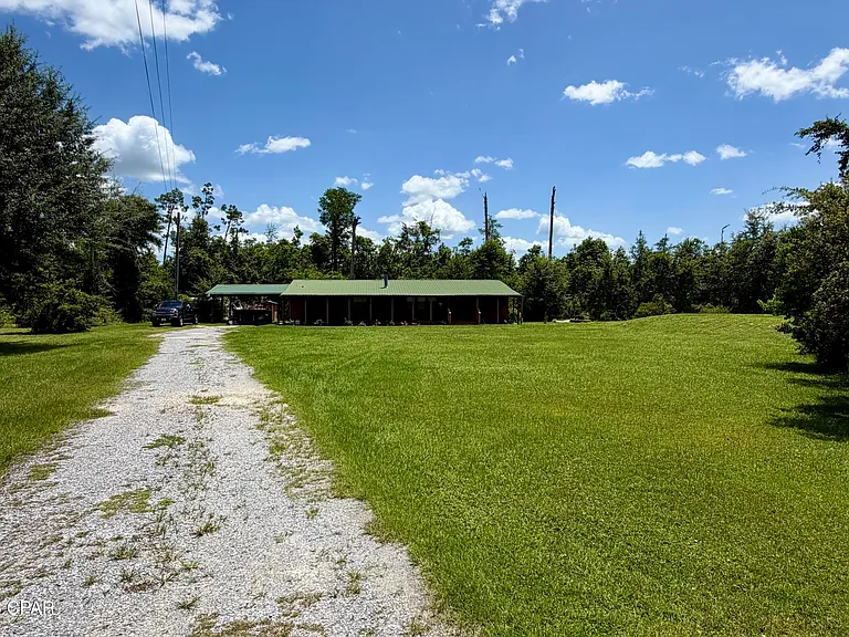 8306 Highway 2301 — Photo 9