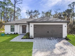 631 Tarapin Ave, Lehigh Acres, FL 33974