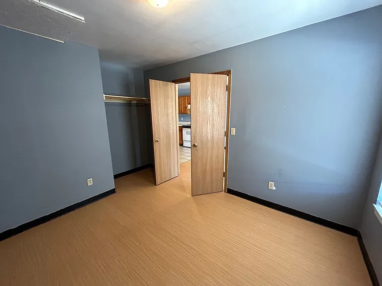 1706 Powell St — Photo 5