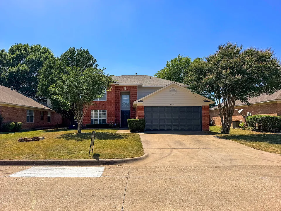8516 Auburn Dr