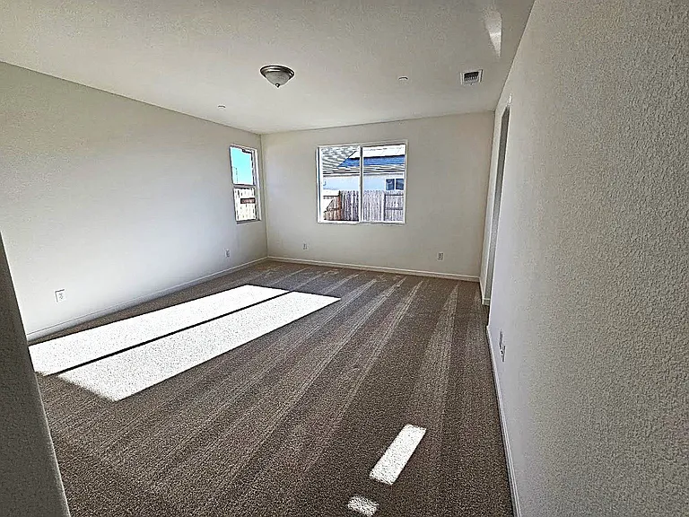 1870 Trinity Ct — Photo 28