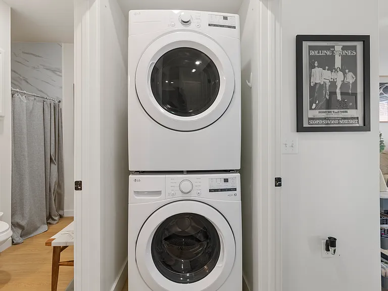 224 W Symmes St #101 — Photo 10