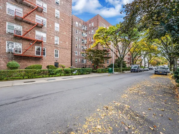 39-45 51st Street image 3 of 25