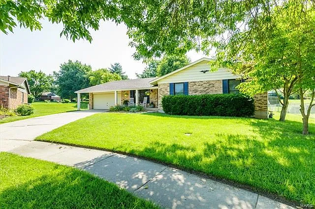 4123 Les Cherbourg Ln photo 1