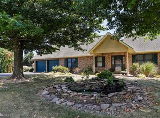 2880 White Church Rd, Chambersburg, PA 17202