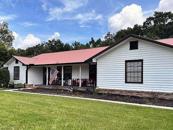 4th image of 114 Timber Ln