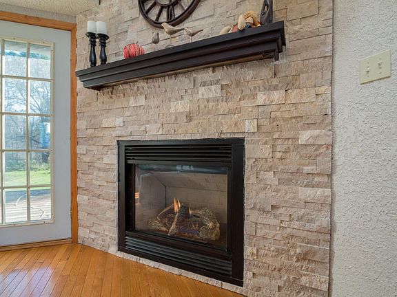 N5484 2nd Ave-9