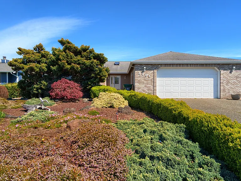 5308 Doon Way — Photo 1