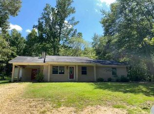 54 Young Rd SW, Fulton, MS 38843