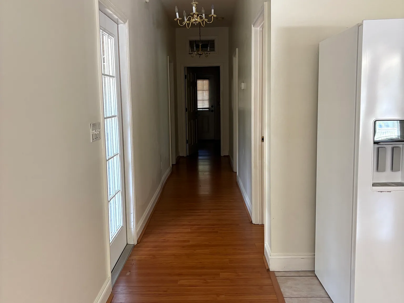 3 bed, 1200 sqft, $2,300 — Photo 4